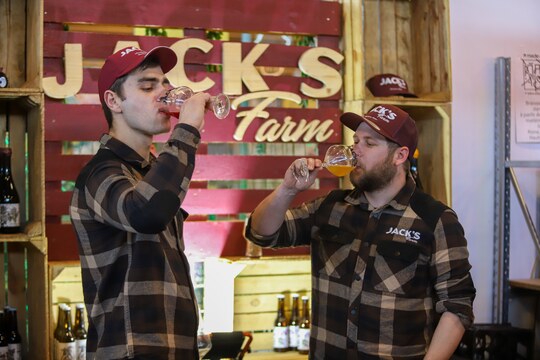 G&B G&B